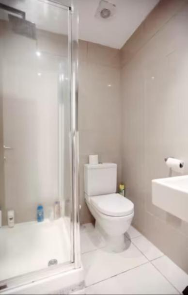 Cosy Private Rooms In Euston Square, Central Лондон Екстер'єр фото